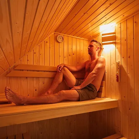 Villa Tidy, Child-friendly With A Sauna In Limburg *