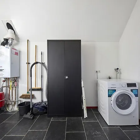 In Limburg With Subtropical Pool * Roggel