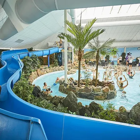 In Limburg With Subtropical Pool *